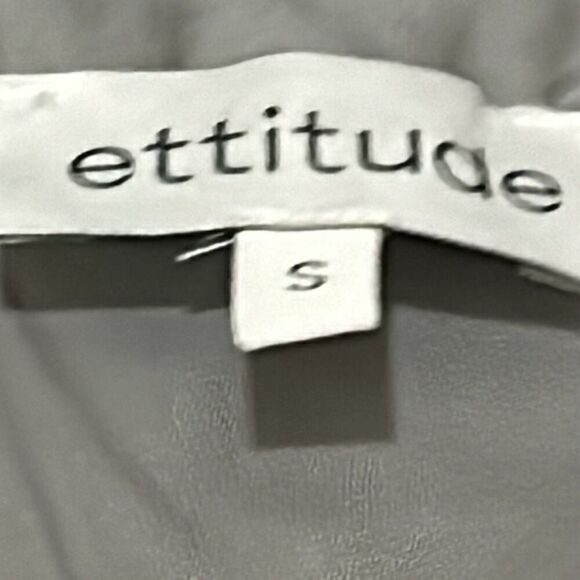 Ettitude Women's S short Sleeve Sateen Stripe Pajama Top Fog Gray Minimalist New - Picture 4 of 10